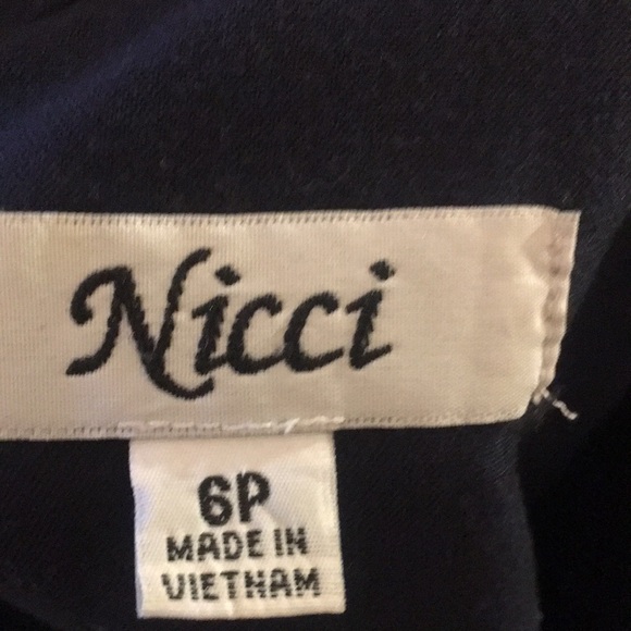 Nicci - Picture 6 of 6